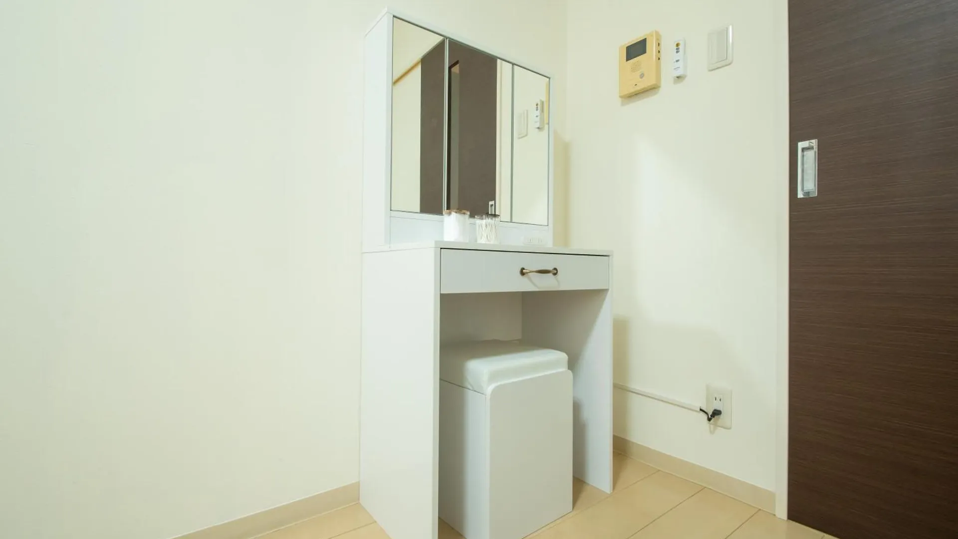 Cocone House Tengachaya Double Room Osaka Lägenhet